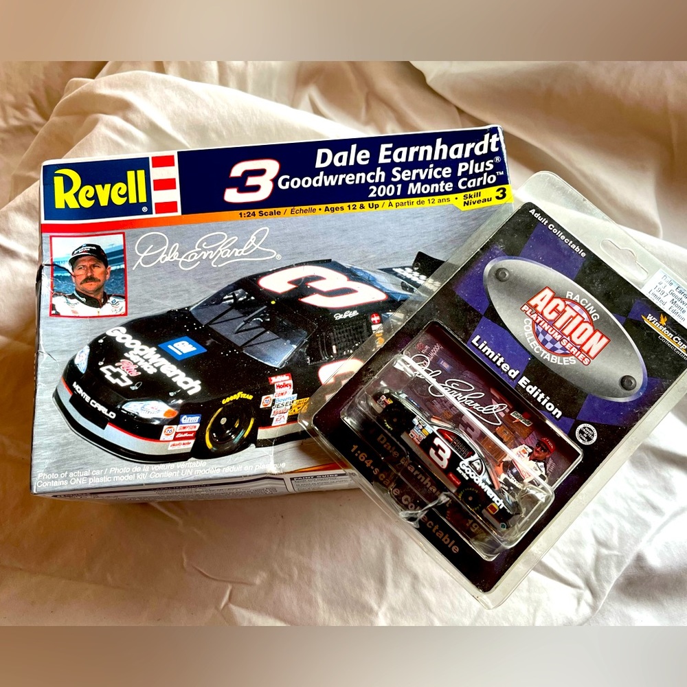 Dale Earnhardt collectibles- Sat of 2